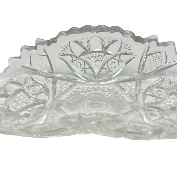 Vintage Clear Pressed Glass Serving Dish With Scalloped Edges & Floral Patterns - Picture 3 of 7
